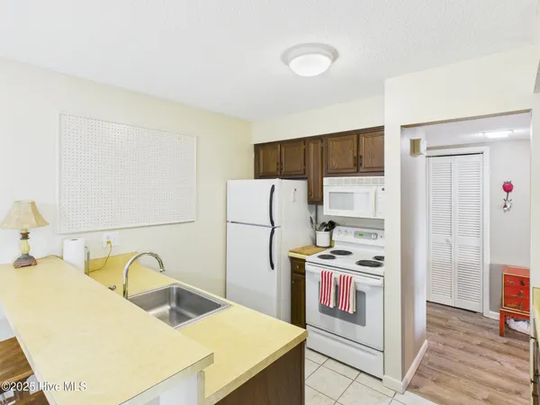 $2,500 | 250 Sugar Gum Lane, Unit 201, Pinehurst, NC 28374