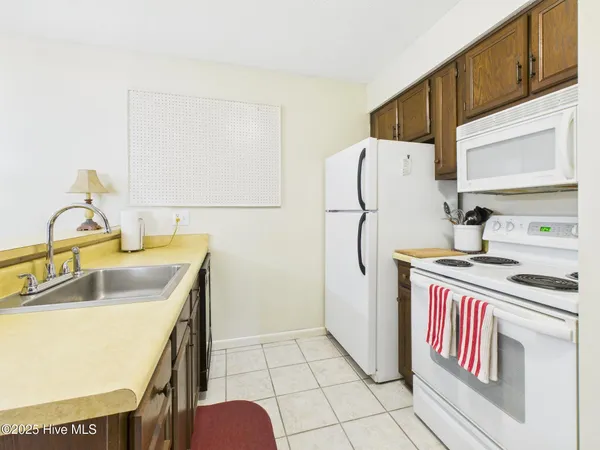 $2,500 | 250 Sugar Gum Lane, Unit 201, Pinehurst, NC 28374