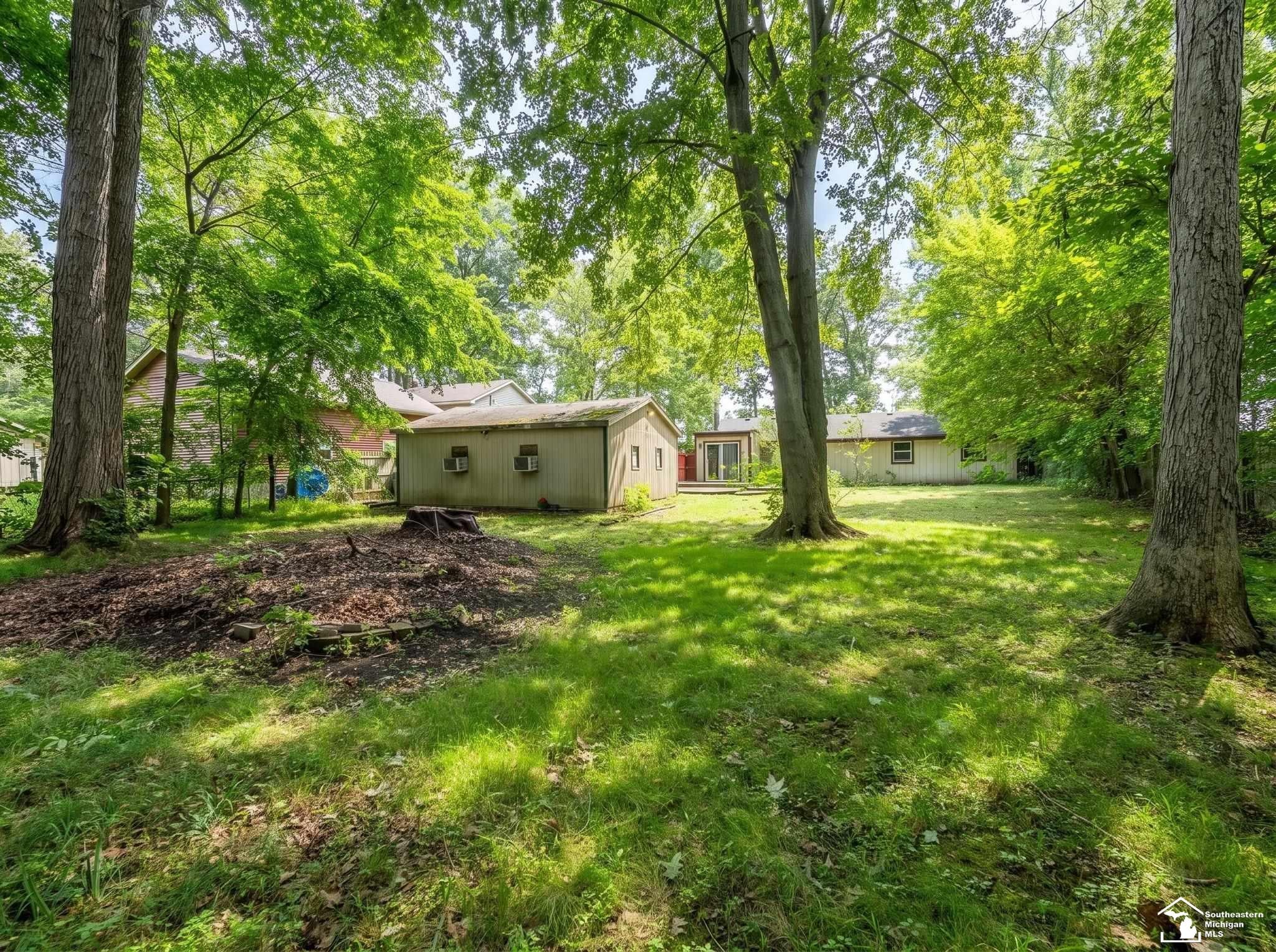 3198 West Sterns Road Lambertville, MI 48144 - Photo 32 of 33 Gallery Image 32