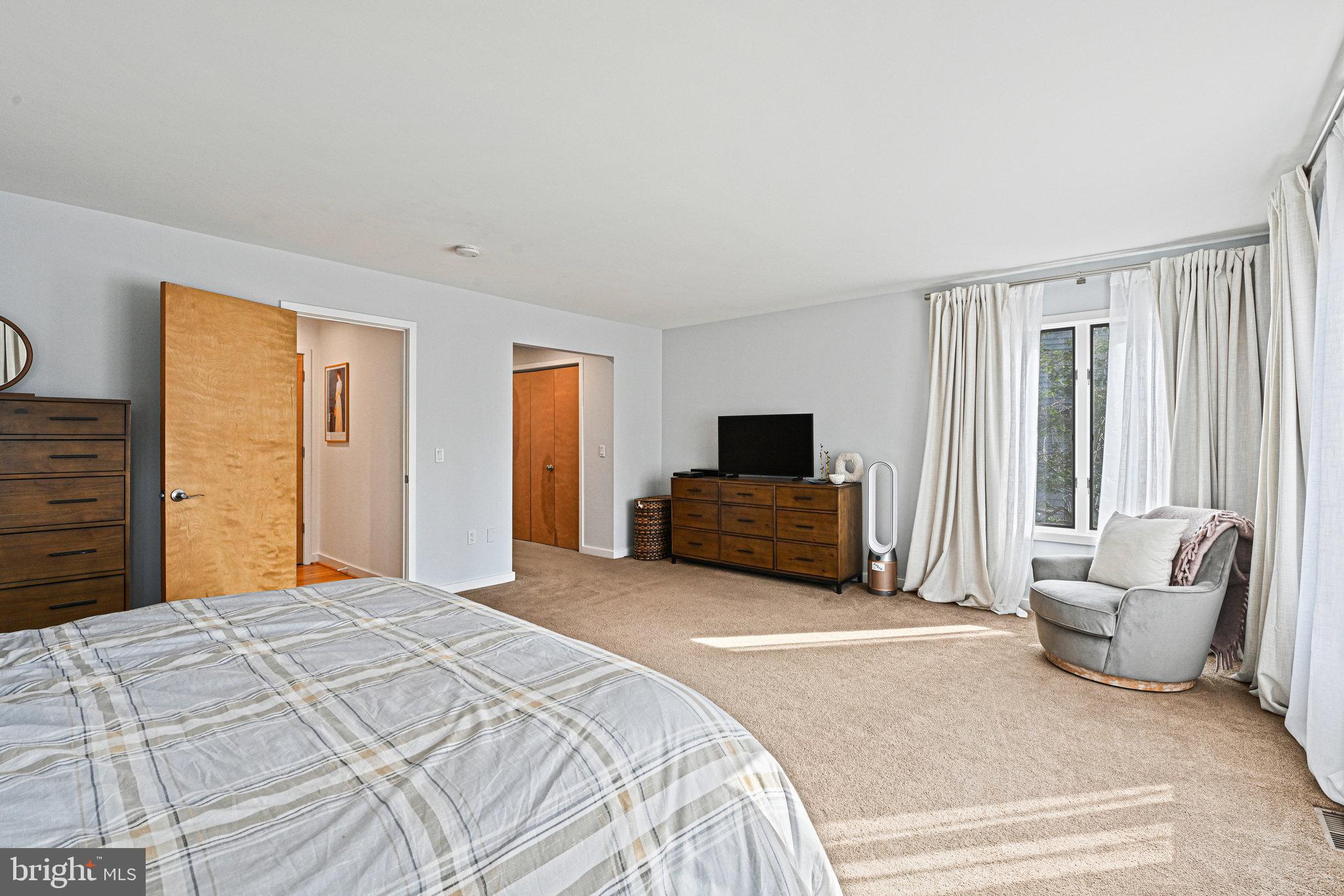 11591 Lake Newport Road Reston, VA 20194 - Photo 25 of 72