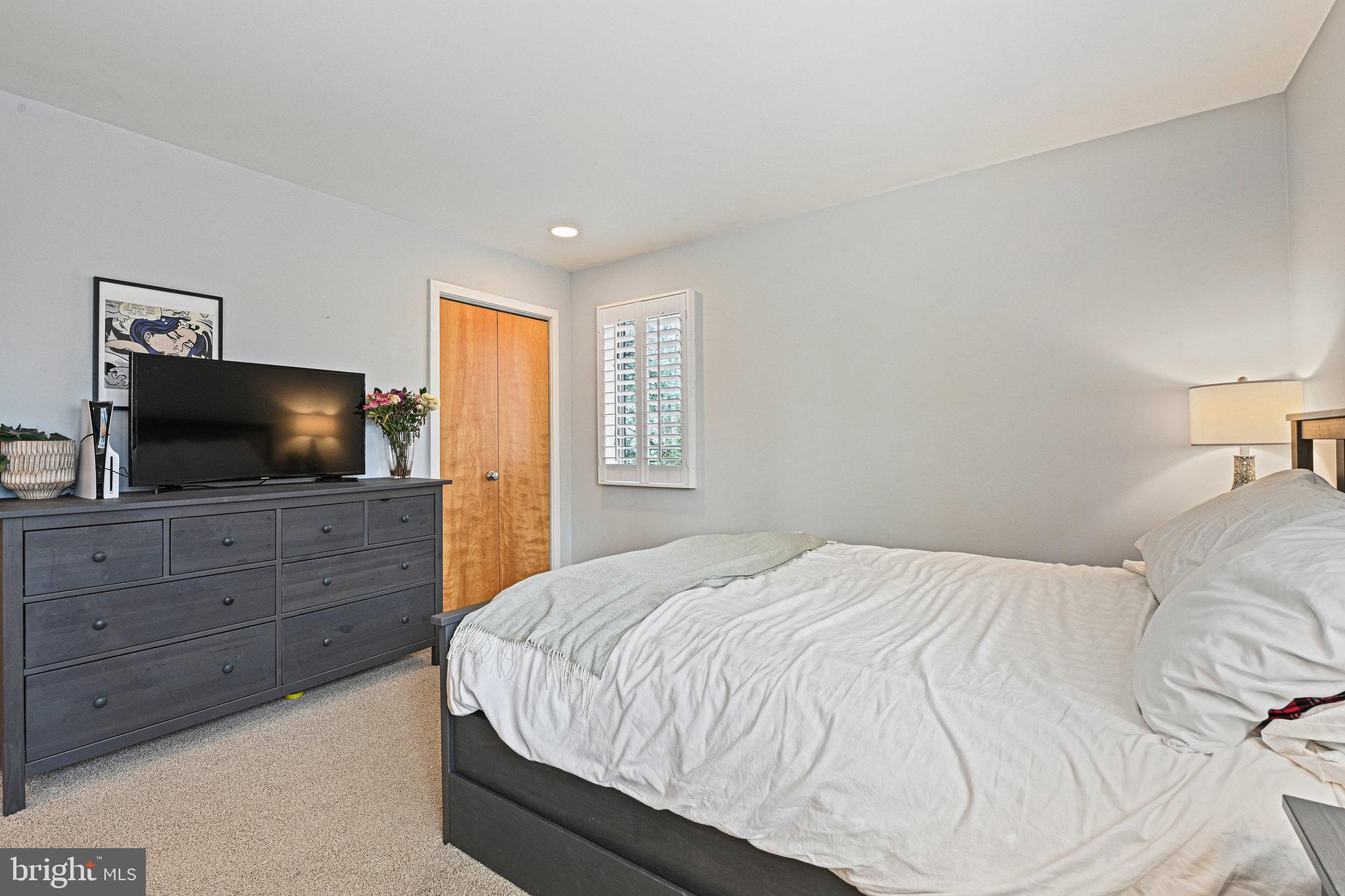 11591 Lake Newport Road Reston, VA 20194 - Photo 46 of 72
