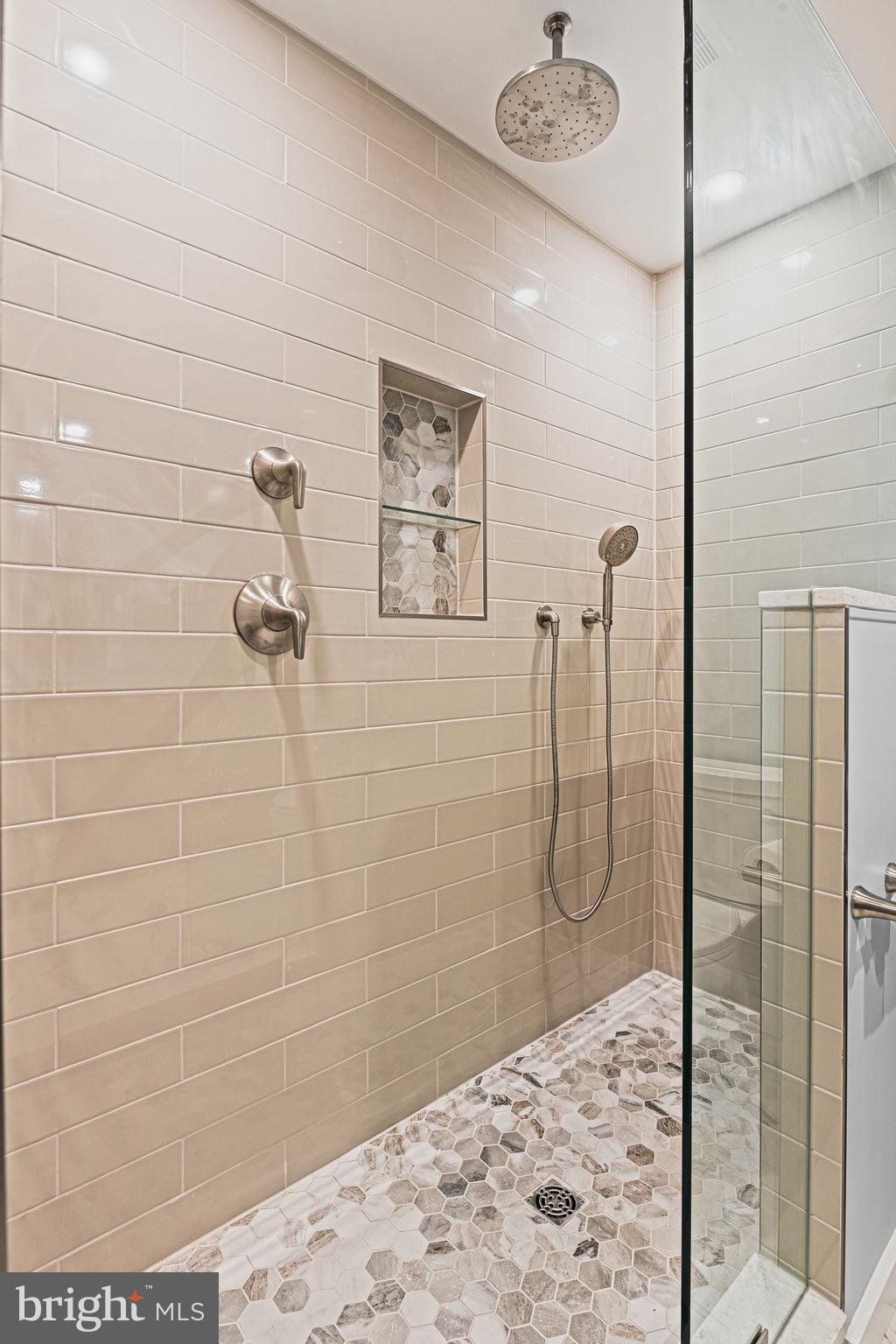 11591 Lake Newport Road Reston, VA 20194 - Photo 49 of 72