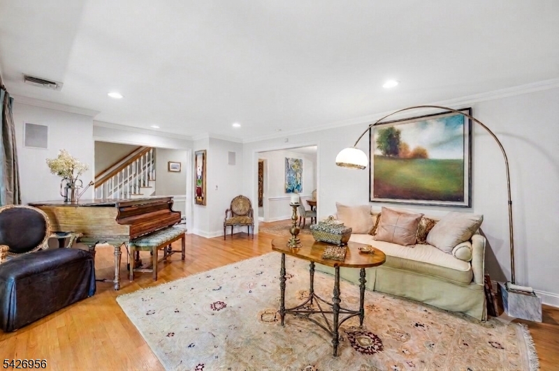 8 White Pine Road Upper Saddle River, NJ 07458 - Photo 6 of 50
