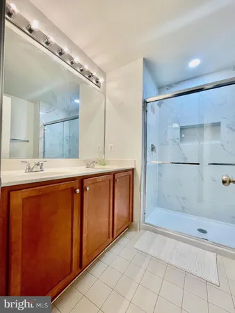 $2,750 | 15706 John Diskin Circle, Unit 138, Woodbridge, VA 22191