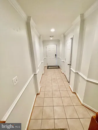 $2,750 | 15706 John Diskin Circle, Unit 138, Woodbridge, VA 22191