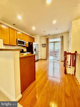 $2,750 | 15706 John Diskin Circle, Unit 138, Woodbridge, VA 22191