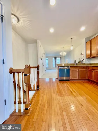 $2,750 | 15706 John Diskin Circle, Unit 138, Woodbridge, VA 22191