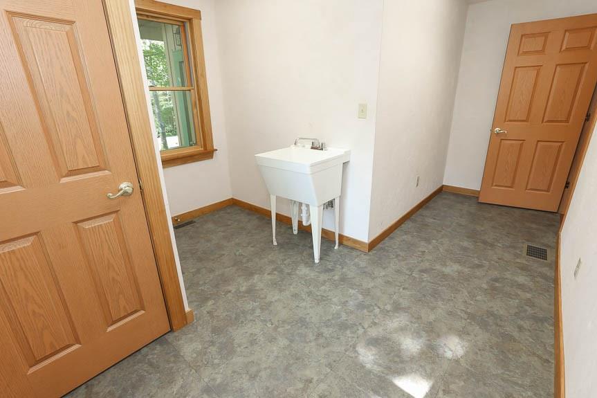 2262 County Line Road Champion, PA 15622 - Photo 14 of 18