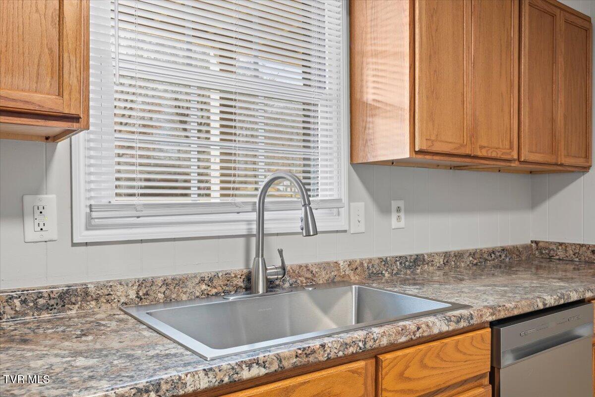 1412 Knob Creek Road, Unit 1 Johnson City, TN 37604 - Photo 27 of 36 27-128A2428