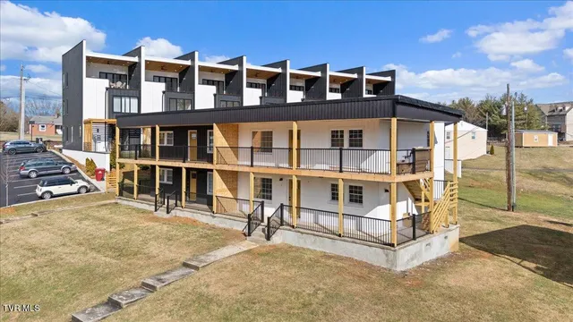 $1,600,000 | 1412 Knob Creek Road, Unit 1, Johnson City, TN 37604