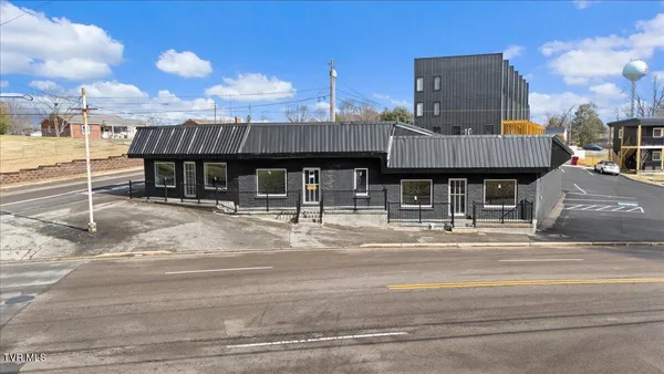 $1,600,000 | 1412 Knob Creek Road, Unit 1, Johnson City, TN 37604