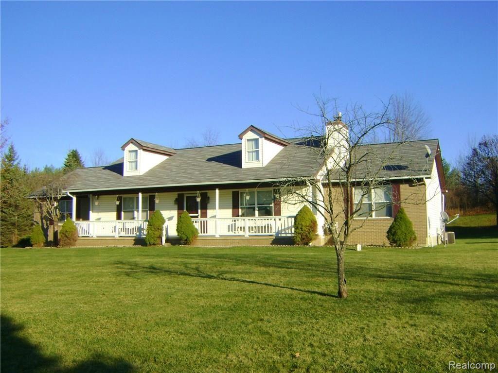4588 Granger Road Oxford, MI 48371 - Photo 1 of 32 DSC02836.JPG