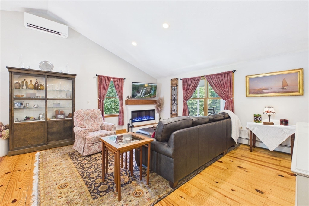202 Silver Street Monson, MA 01057 - Photo 10 of 42