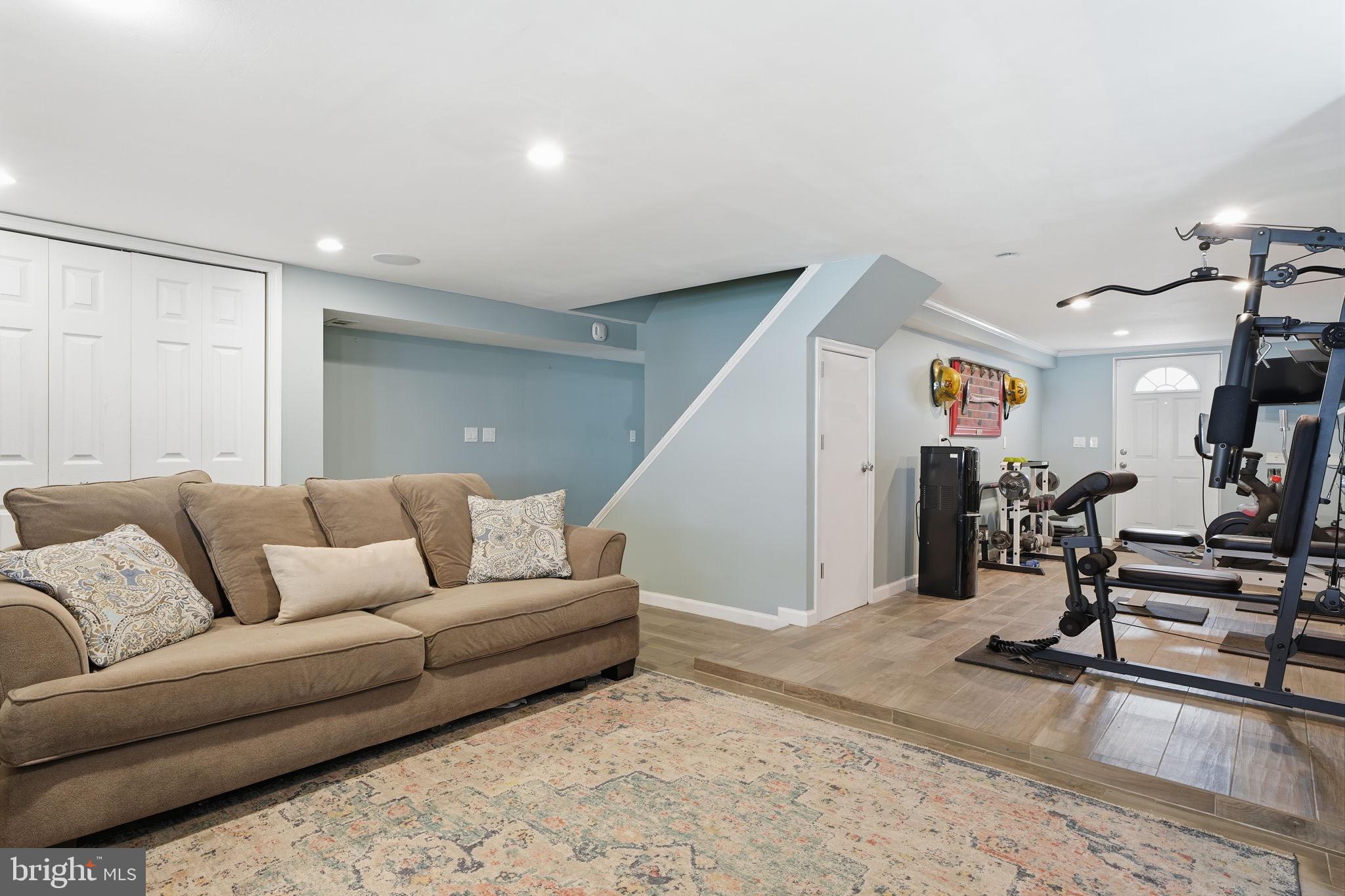 12748 Minden Road Philadelphia, PA 19154 - Photo 24 of 36 Gallery Image 24