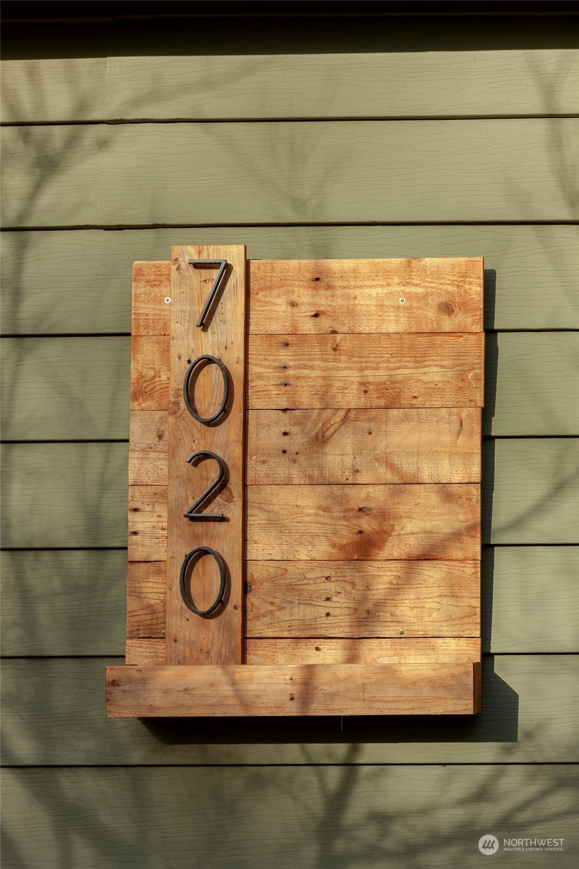 7020 187th Avenue Southwest Rochester, WA 98579 - Photo 36 of 40 a picture of door with a shower