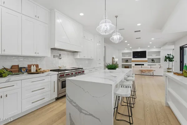 $3,999,999 | 550 Unique Lane, Simi Valley, CA 93065