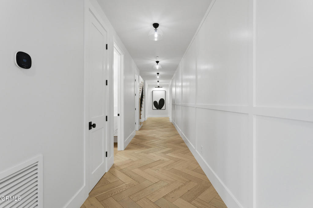 550 Unique Lane Simi Valley, CA 93065 - Photo 18 of 54