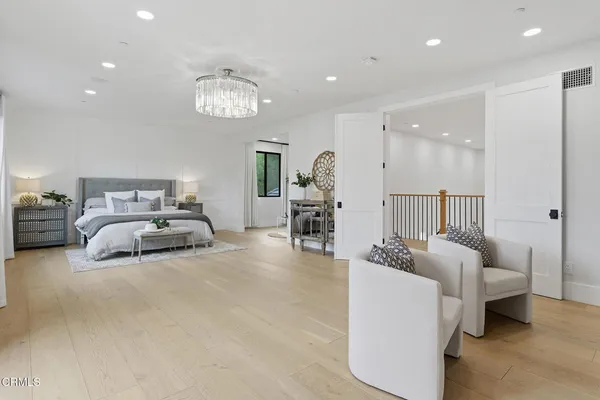 $3,999,999 | 550 Unique Lane, Simi Valley, CA 93065