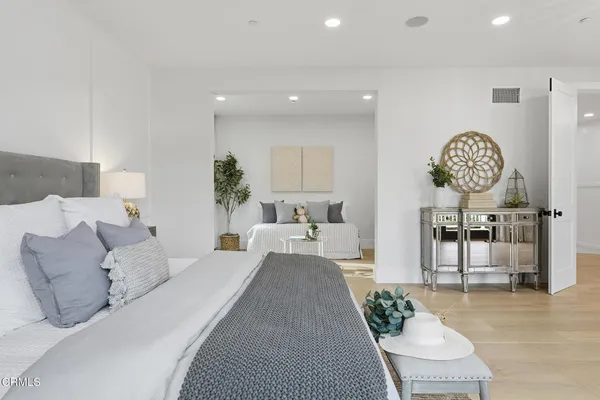 $3,999,999 | 550 Unique Lane, Simi Valley, CA 93065