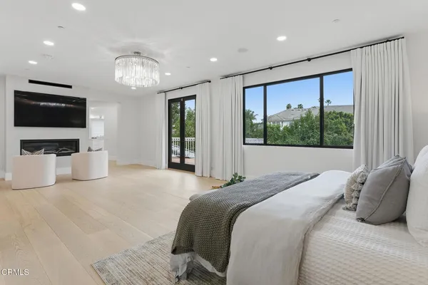 $3,999,999 | 550 Unique Lane, Simi Valley, CA 93065