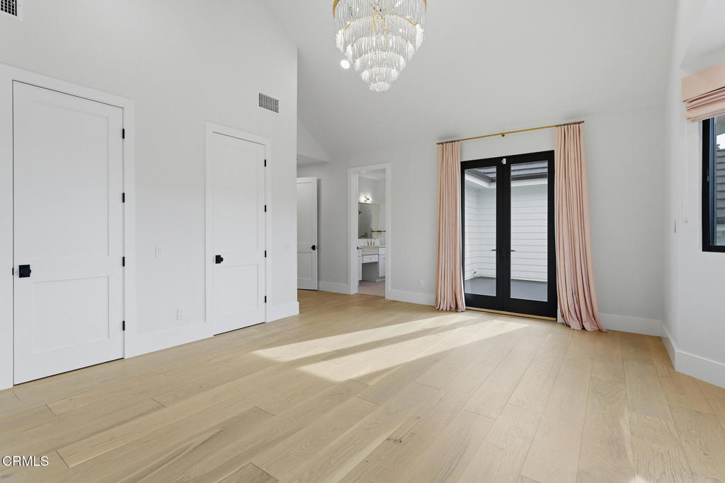 550 Unique Lane Simi Valley, CA 93065 - Photo 32 of 54