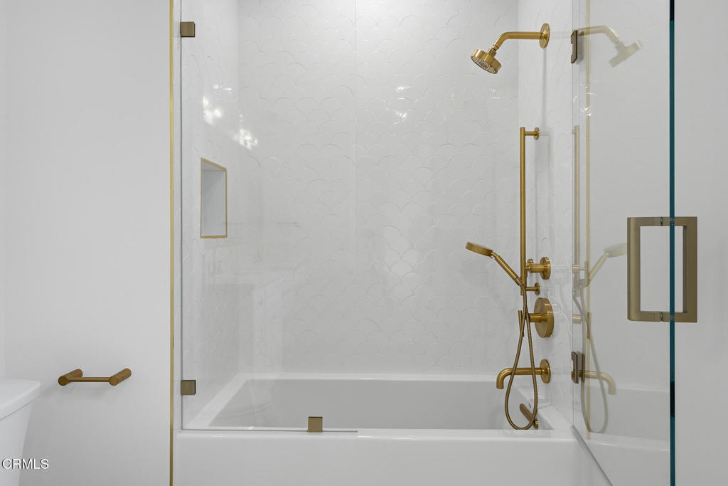 550 Unique Lane Simi Valley, CA 93065 - Photo 34 of 54