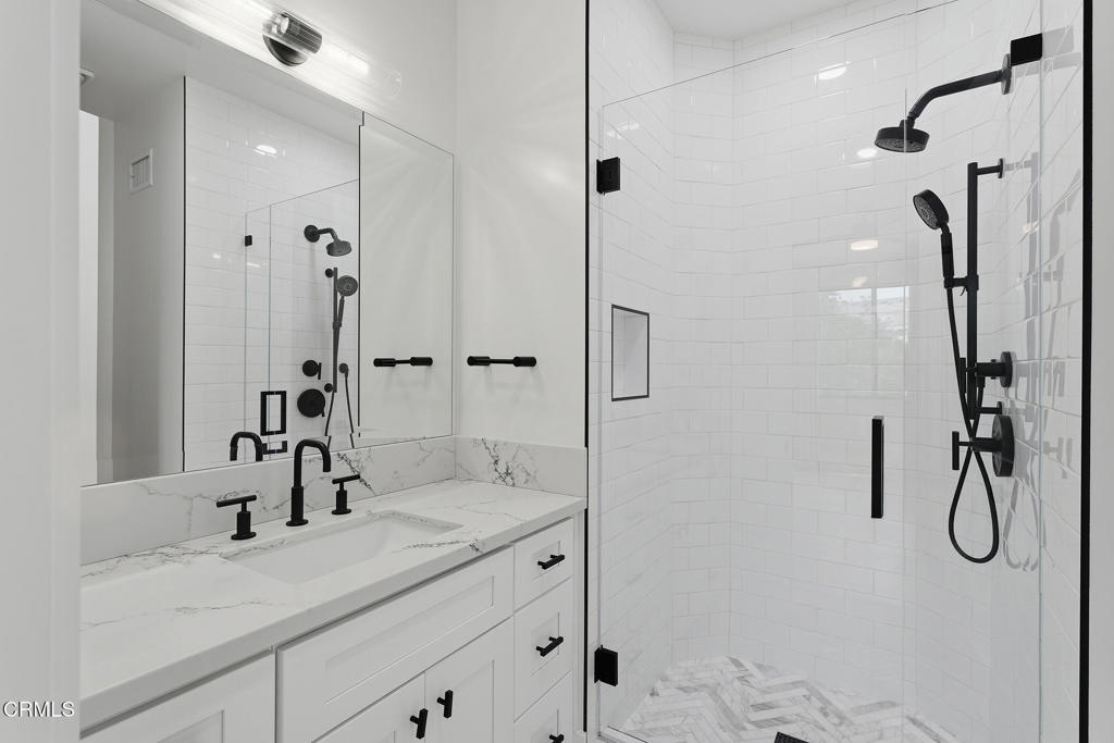 550 Unique Lane Simi Valley, CA 93065 - Photo 36 of 54