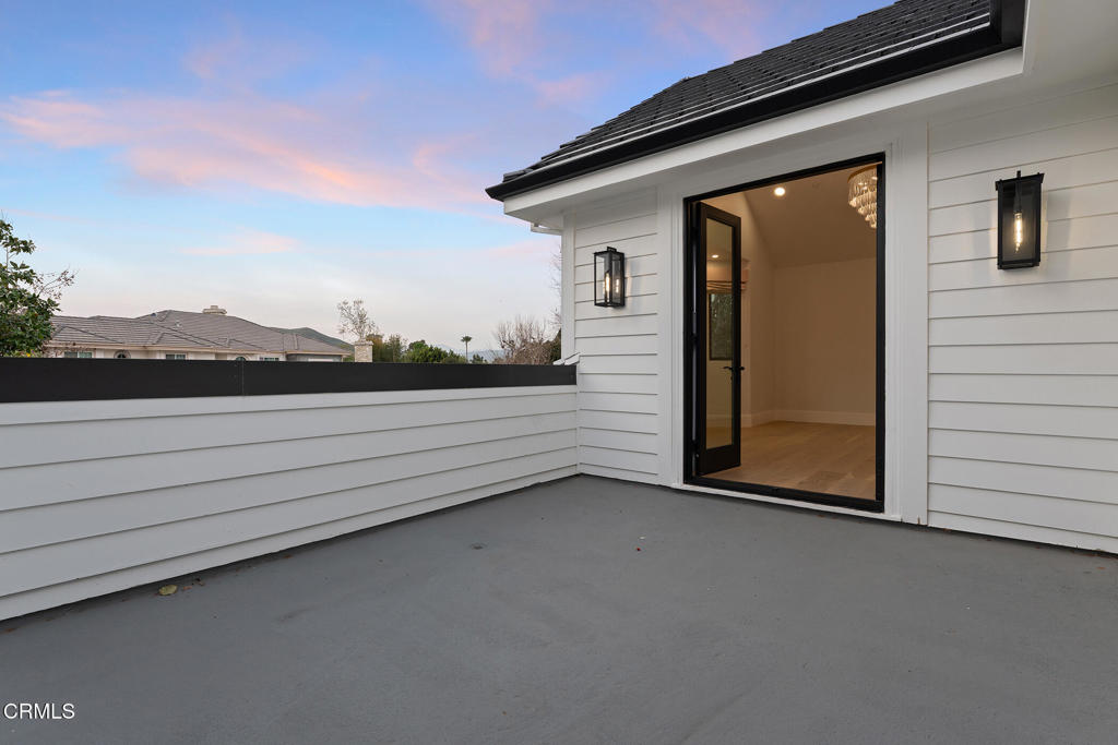 550 Unique Lane Simi Valley, CA 93065 - Photo 37 of 54