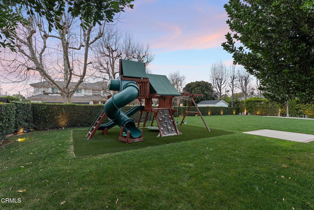 550 Unique Lane Simi Valley, CA 93065 - Photo 44 of 54