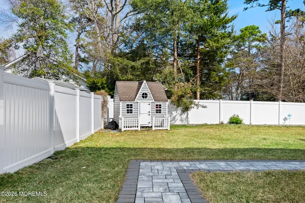 $1,260,000 | 814 Lincoln Avenue, Pine Beach, NJ 08741