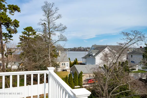 $1,260,000 | 814 Lincoln Avenue, Pine Beach, NJ 08741