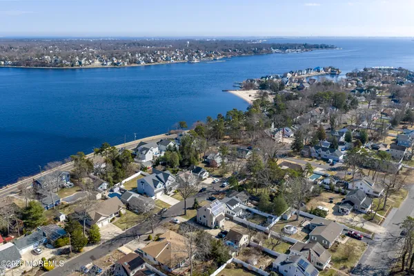 $1,260,000 | 814 Lincoln Avenue, Pine Beach, NJ 08741