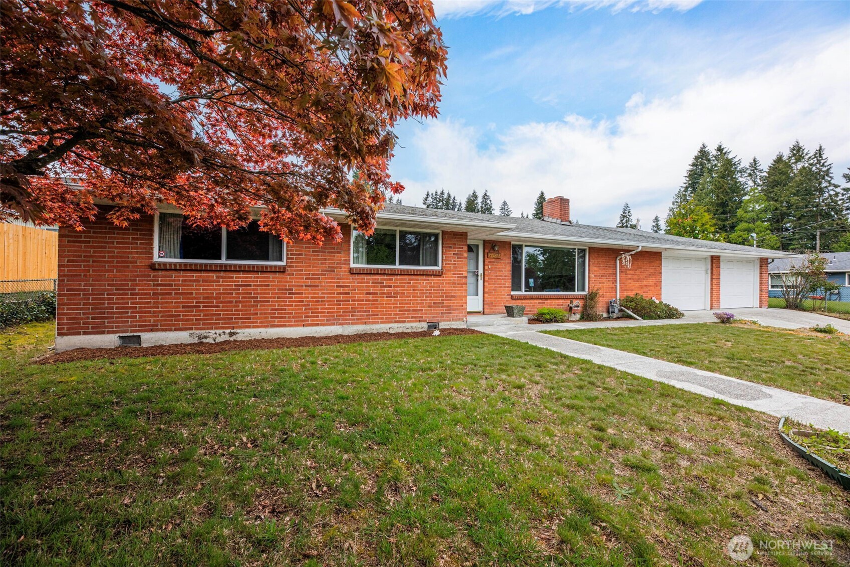 7304 Beverly Boulevard Everett, WA 98203 - Photo 4 of 38 a view of a house with a backyard