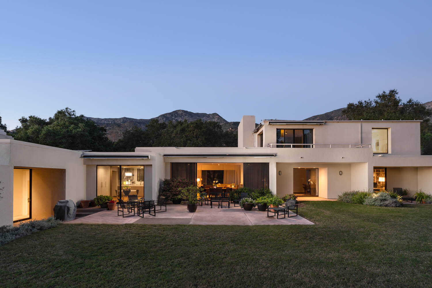 812 Romero Canyon Road Montecito, CA 93108 - Photo 1 of 21 1