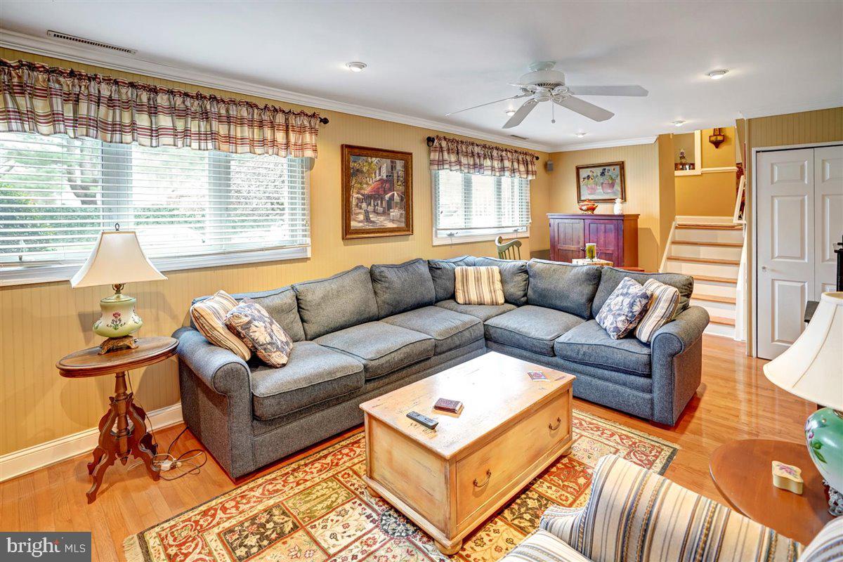 8 Barnett Road Lawrence Township, NJ 08648 - Photo 13 of 33 Gallery Image 13