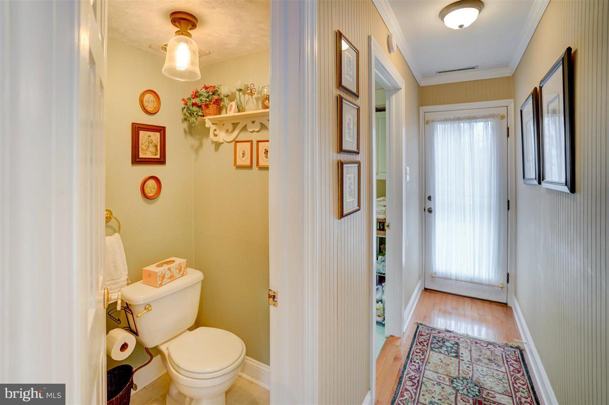8 Barnett Road Lawrence Township, NJ 08648 - Photo 17 of 33 Gallery Image 17