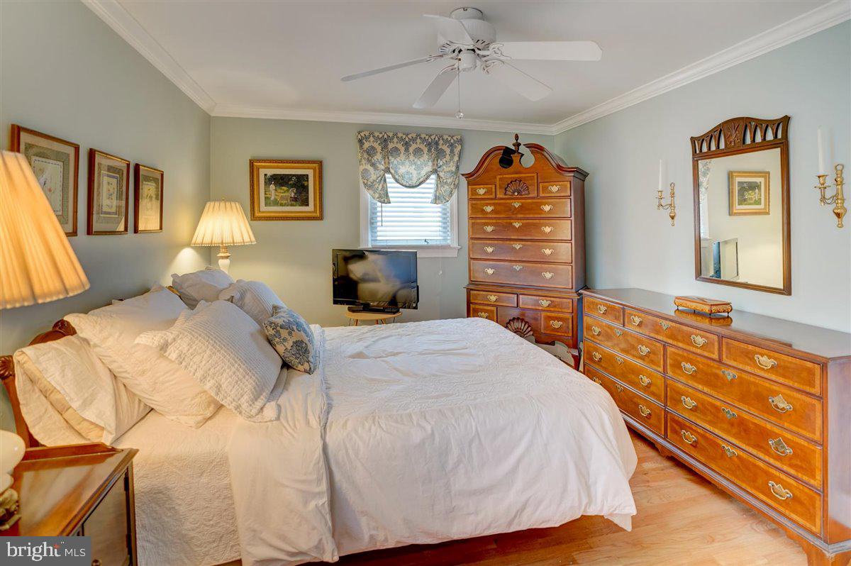 8 Barnett Road Lawrence Township, NJ 08648 - Photo 21 of 33 Master bedroom