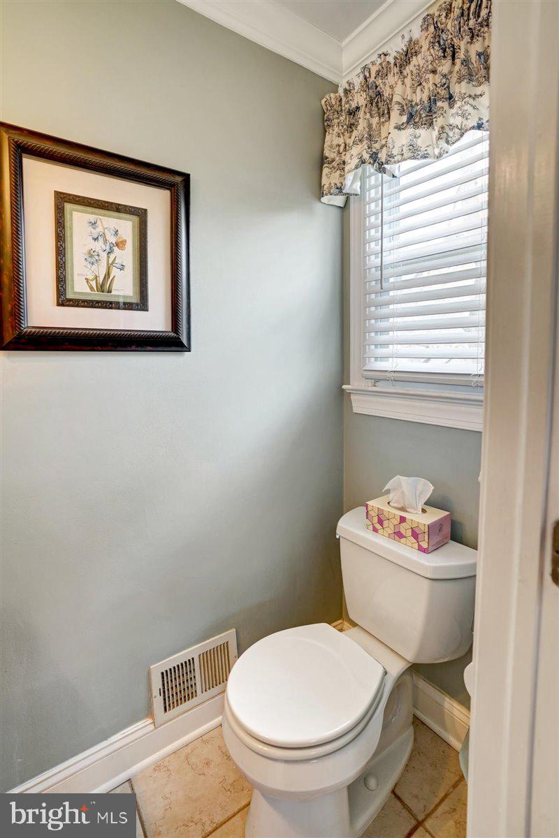 8 Barnett Road Lawrence Township, NJ 08648 - Photo 24 of 33 Gallery Image 24