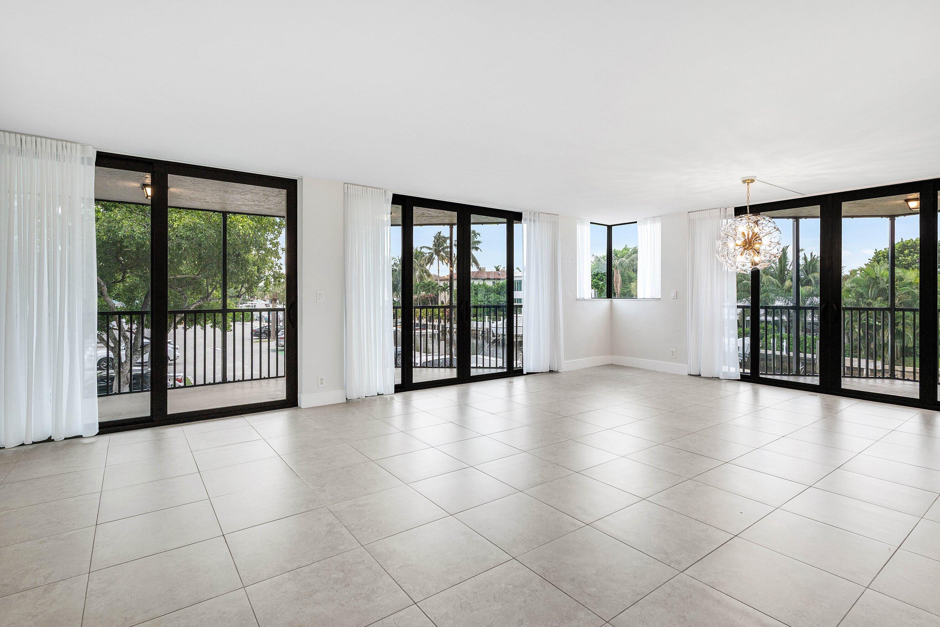 800 Jeffery Street, Unit 201 Boca Raton, FL 33487 - Photo 5 of 25 008-800JefferyStreet-201-BocaRaton-FL-33