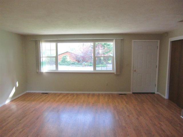 317 East Shore Road Nine Mile Falls, WA 99026 - Photo 2 of 9 Gallery Image 2