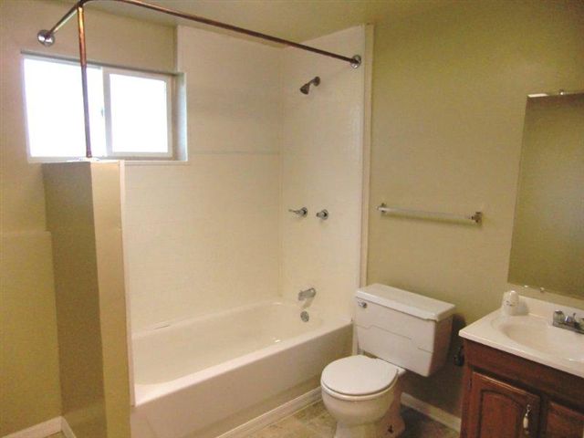 317 East Shore Road Nine Mile Falls, WA 99026 - Photo 5 of 9 Gallery Image 5