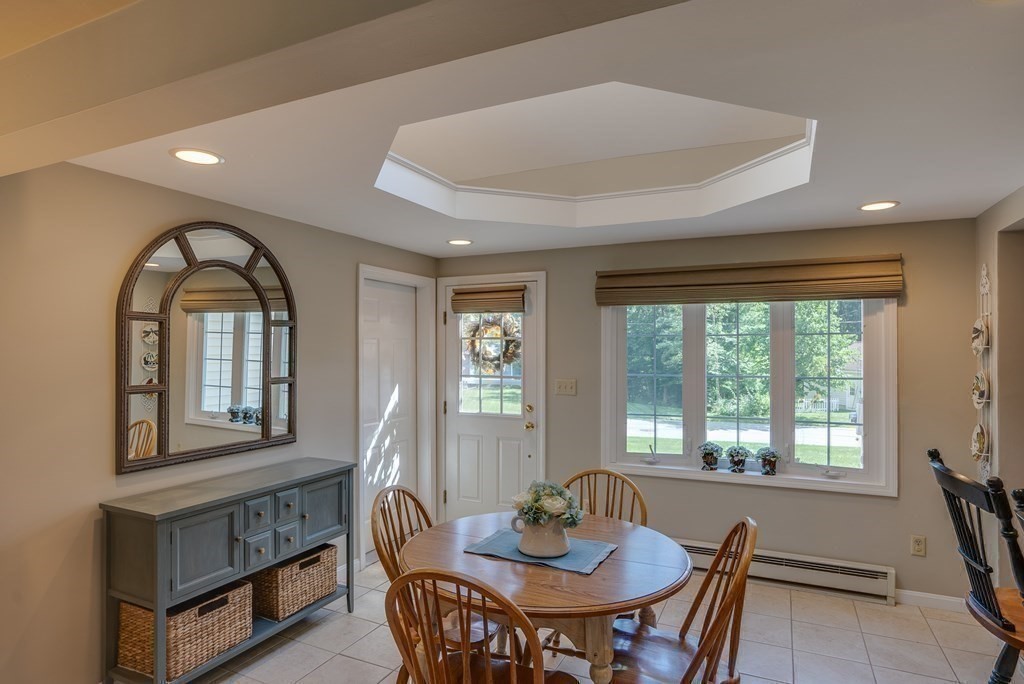 16 Gelding Road Chelmsford, MA 01824 - Photo 11 of 37 Gallery Image 11