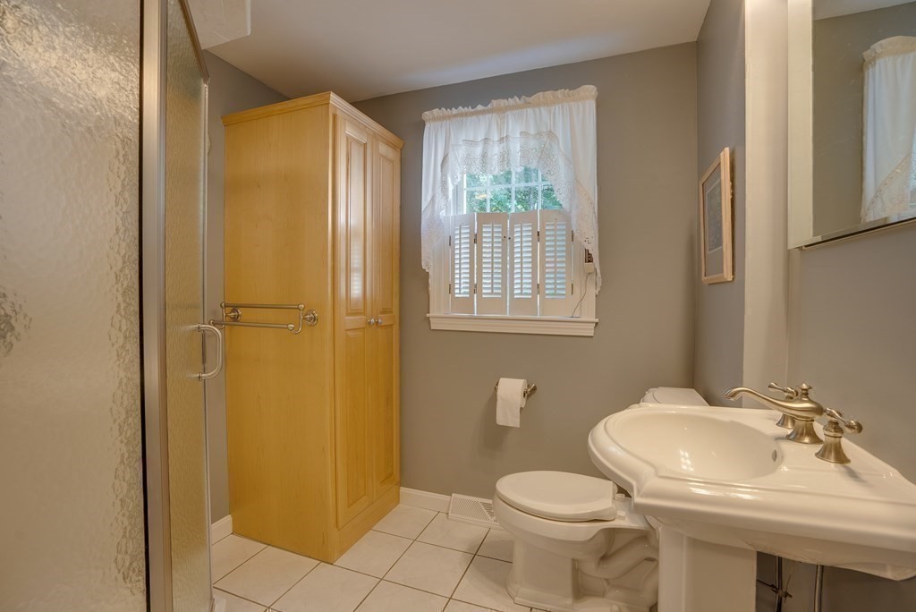 16 Gelding Road Chelmsford, MA 01824 - Photo 22 of 37 Gallery Image 22