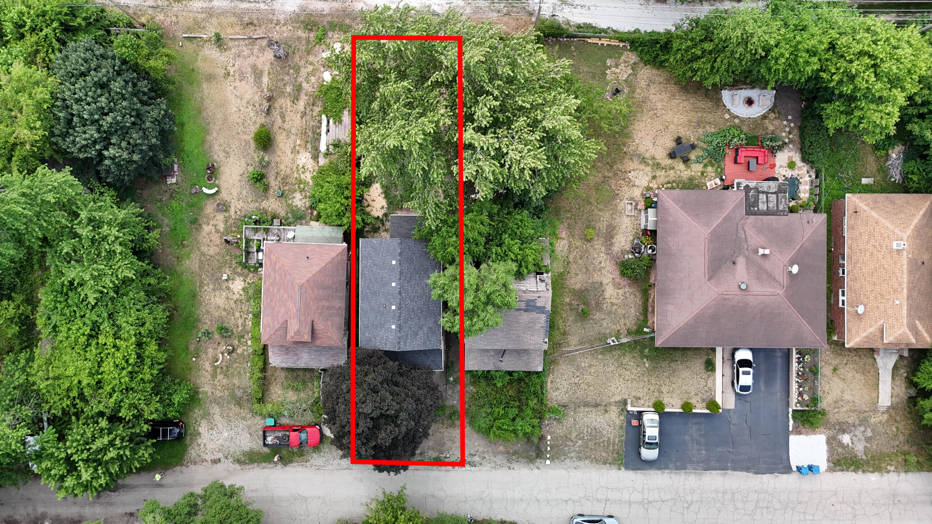 836 Fayette Street Gary, IN 46403 - Photo 15 of 16 an aerial view of houses and roads