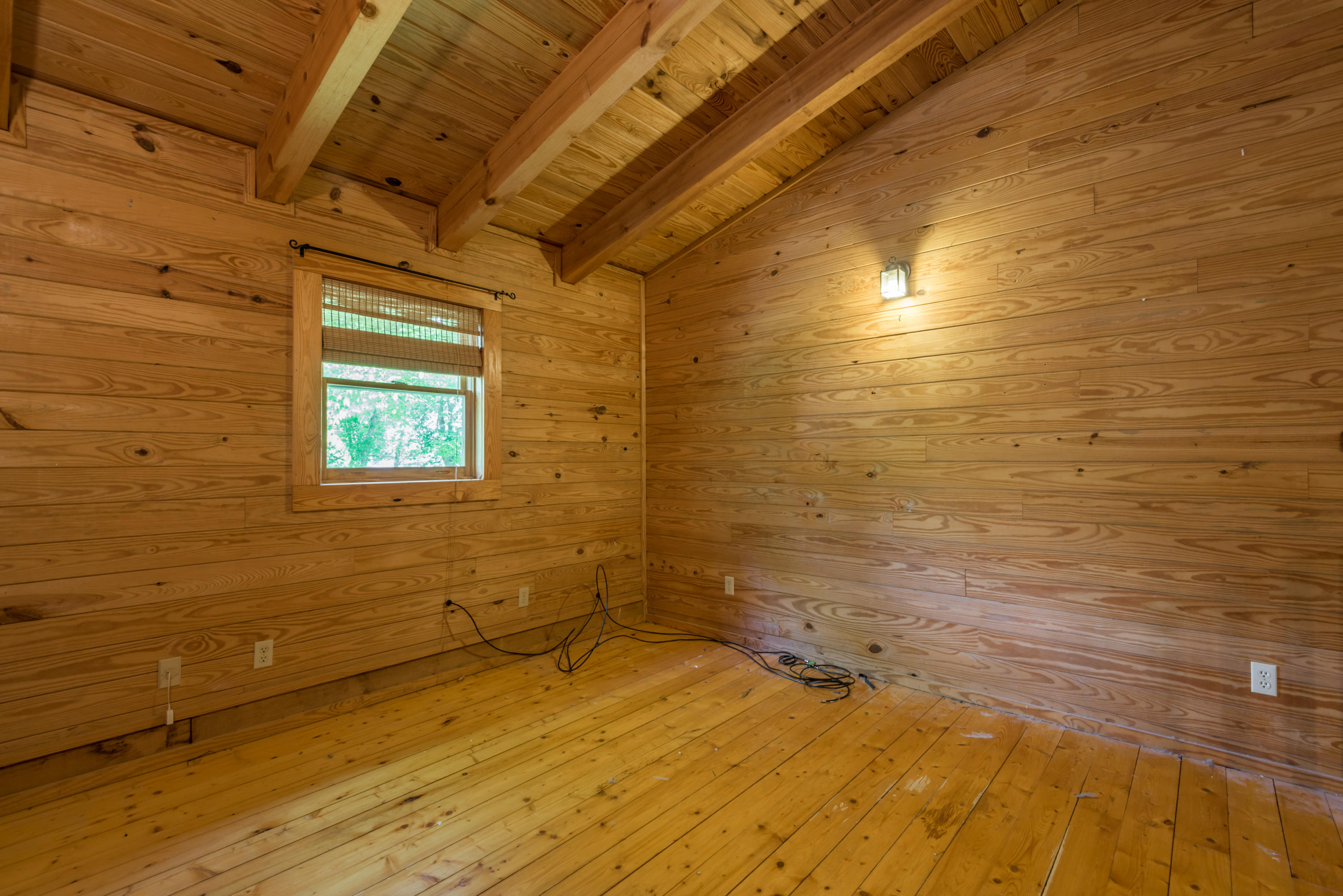 3545 Williams Mill Road Rockford, TN 37853 - Photo 20 of 35 Upstairs Bedroom