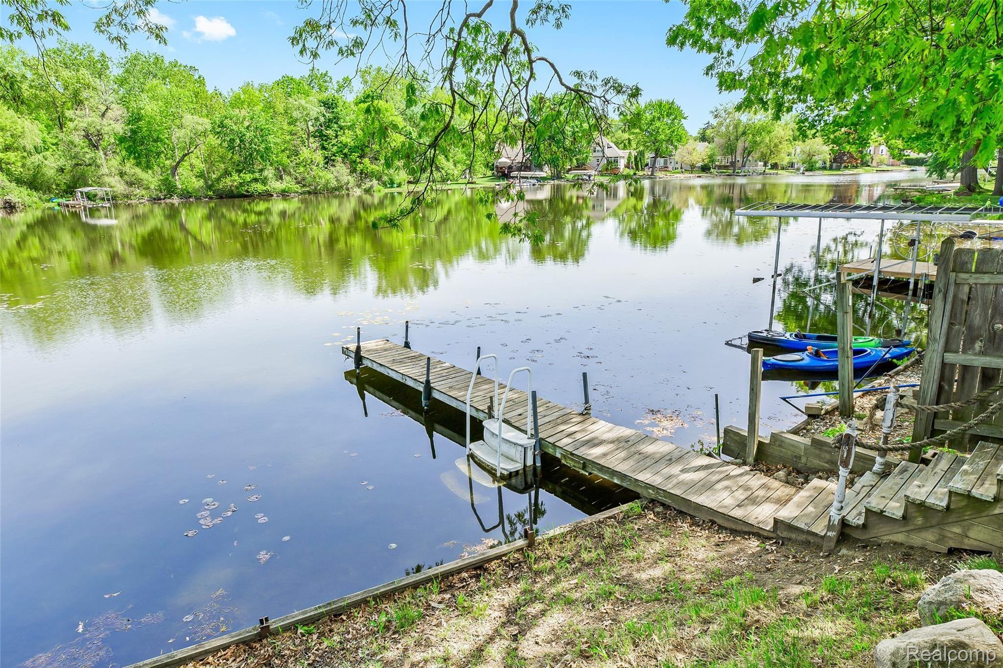 728 Riverside Drive Linden, MI 48451 - Photo 34 of 51 11.Lakefront