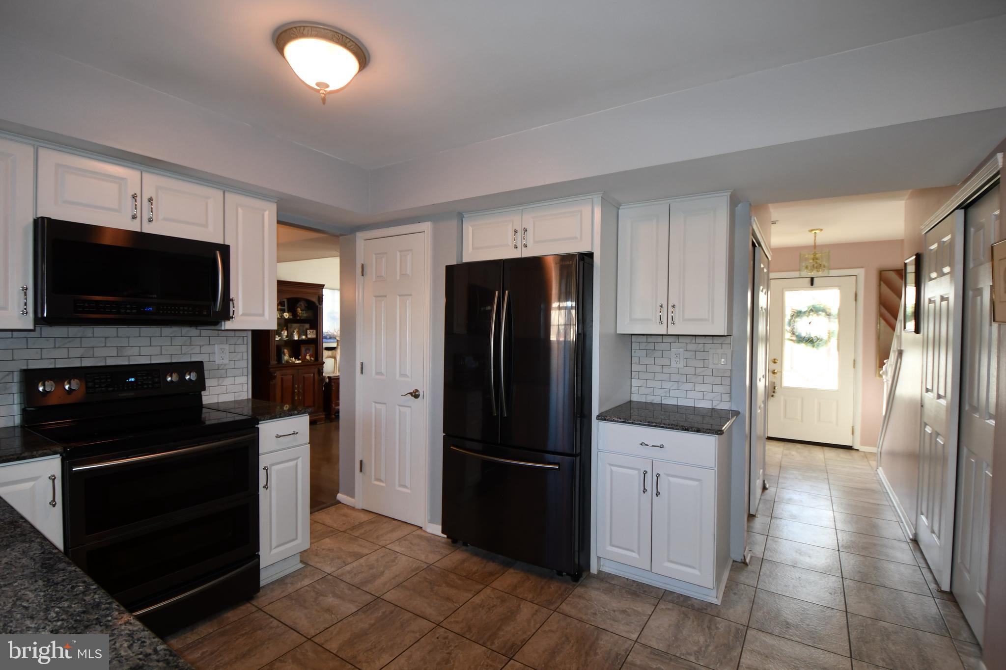 1434 Woodview Road Yardley, PA 19067 - Photo 11 of 37 Gallery Image 11