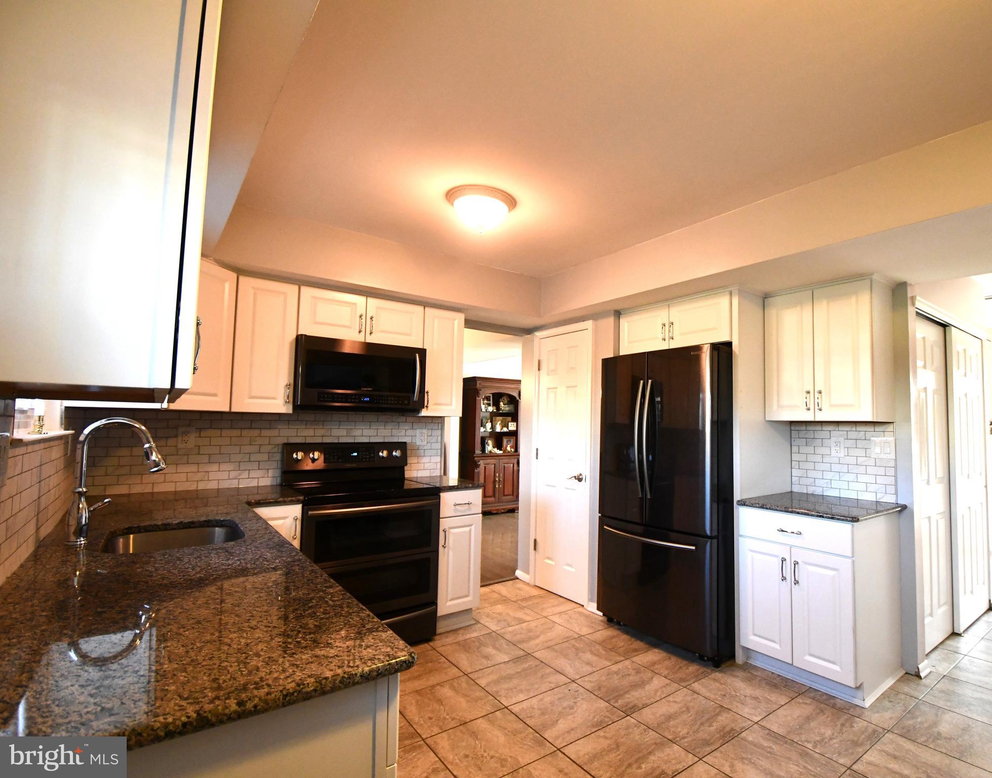 1434 Woodview Road Yardley, PA 19067 - Photo 14 of 37 Gallery Image 14