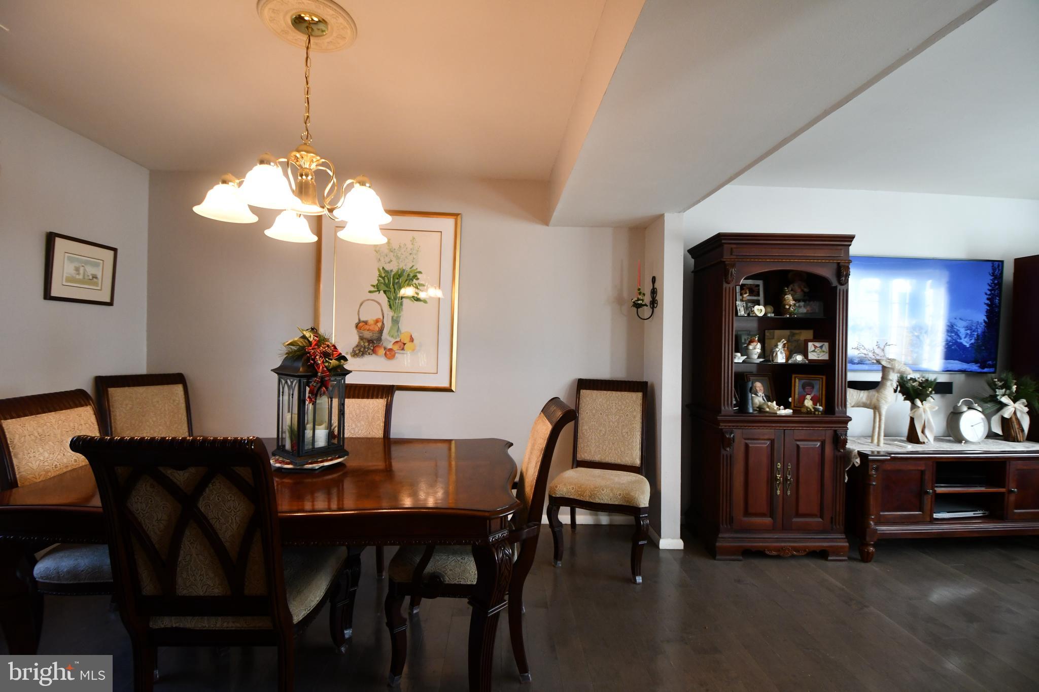 1434 Woodview Road Yardley, PA 19067 - Photo 8 of 37 Gallery Image 8