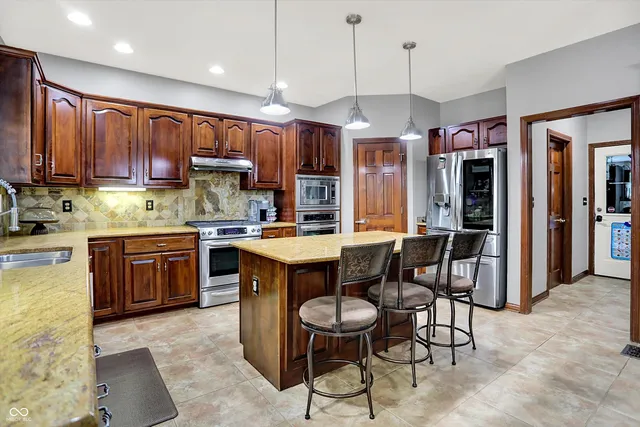 $809,000 | 1324 Eagle Valley Drive, Greenwood, IN 46143